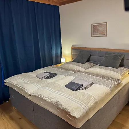 Lovely In With Balcony, Cleaning Included